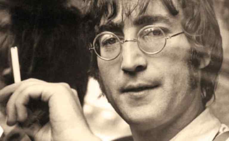 John Lennon, despre fiii săi: ”S-au născut dintr-o sticlă de whiskey într-o seară de sâmbătă”