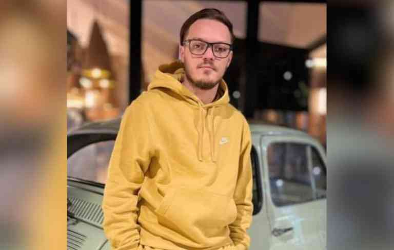 Tânăr de 25 de ani, plecat la muncă pe litoral, de negăsit de o săptămână. Familia îl caută fără oprire