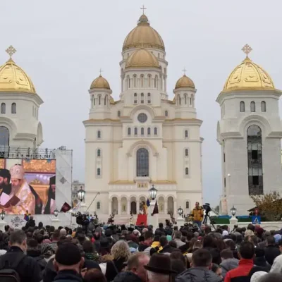 Pelerinaj istoric încheiat la Catedrala Națională! Rămâne deschisă până pe 14 noiembrie – vezi cum o poți vizita!