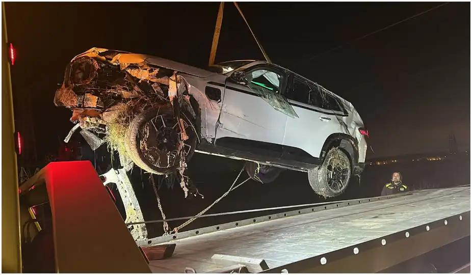 Și-a luat BMW de 150.000 de euro și l-a răsturnat după doar 10 minute