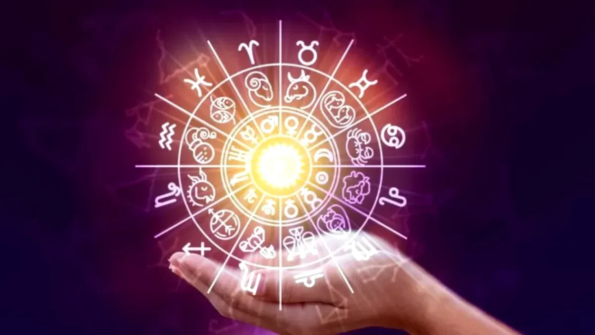 Horoscopul vechi românesc: Unii se pot îmbogăți peste noapte, alții vor fi trădați de apropiați. Află ce spune despre luna în care te-ai născut