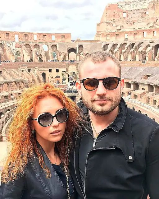 Ultimul MESAJ trimis din deșert de milionarul Roman Novak! Ce s-a întâmplat cu el și soția lui depășește orice film de groază