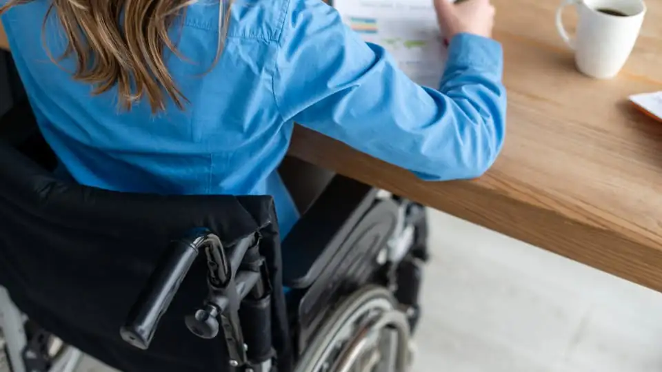 Nu mai contează ce boală ai. Așa se stabilește de acum gradul de handicap în România