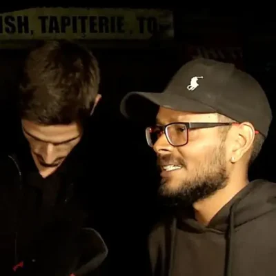 „Am retras această plângere deoarece aceşti oameni au plâns pentru mine”. Lecția de omenie a livratorului umilit în stradă de doi tineri