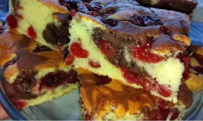 Prăjitura rapidă pentru care ai deja toate ingredientele în bucătărie