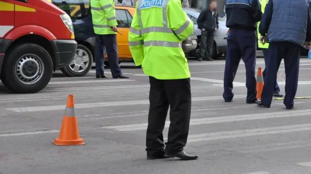 TRAGEDIE la Predeal! A murit pe loc, spulberat de mașină, deși traversa regulamentar. Trafic blocat total!