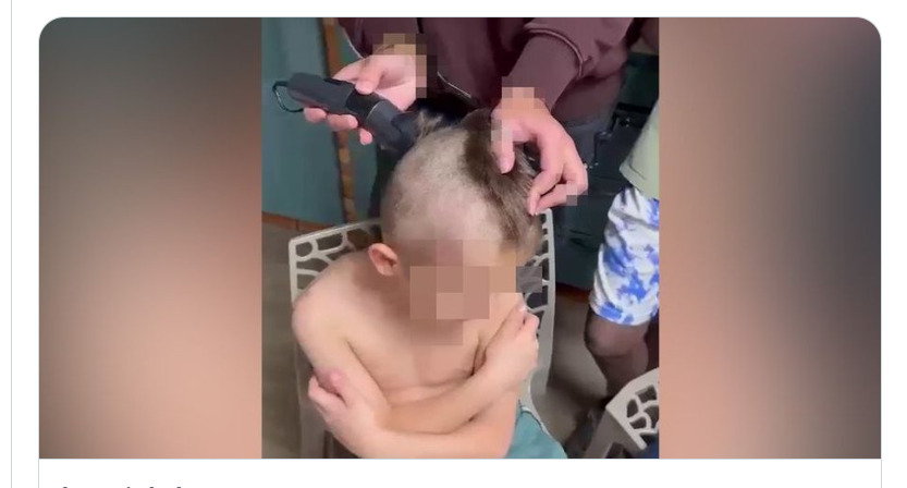 Imagini greu de privit! Un copil de 8 ani, ras în cap și batjocorit de educatori. Scuza lor e revoltătoare