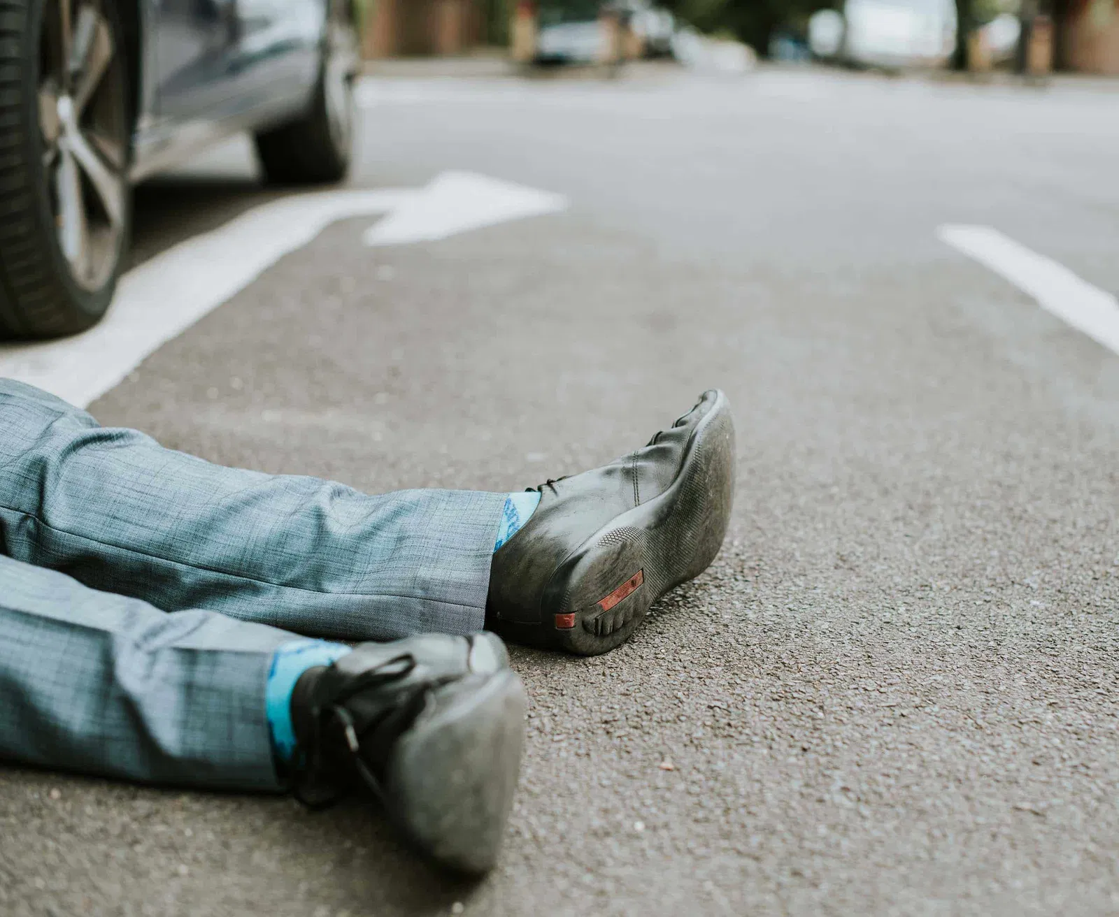 TRAGEDIE în Tulcea! Un bărbat a fost ucis pe loc de o mașină. Detaliul halucinant: stătea întins pe asfalt