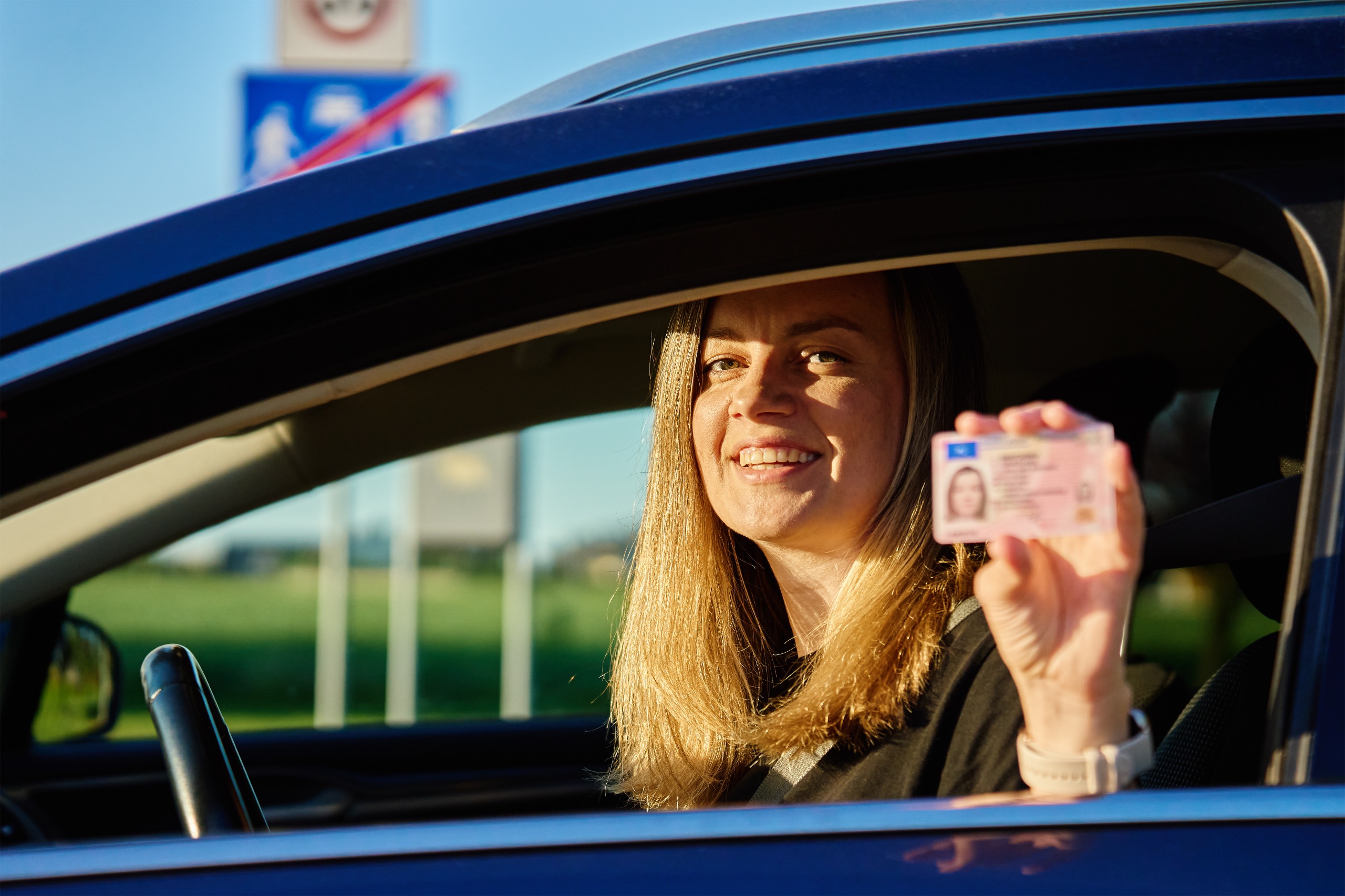 Veste uriașă! Tinerii care fac școala de șoferi pe gratis din 2026. Cine sunt norocoșii care nu plătesc niciun leu!