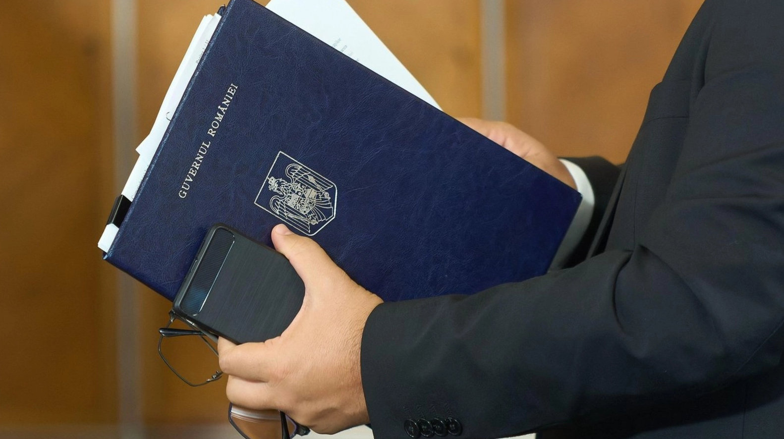 Mii de români vor PLĂTI un IMPOZIT redus la jumătate pentru deținerea acestor…