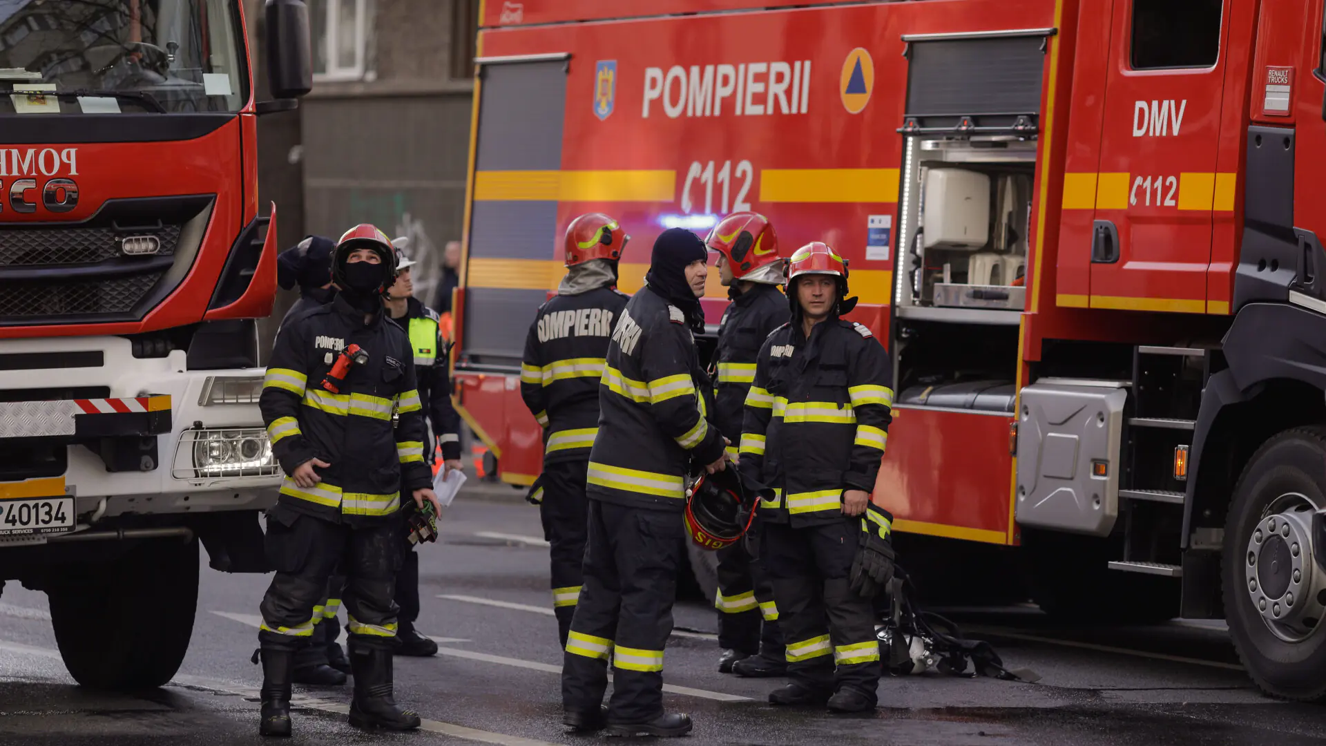 PERICOL DE EXPLOZIE după ce un autocar a lovit din plin o…