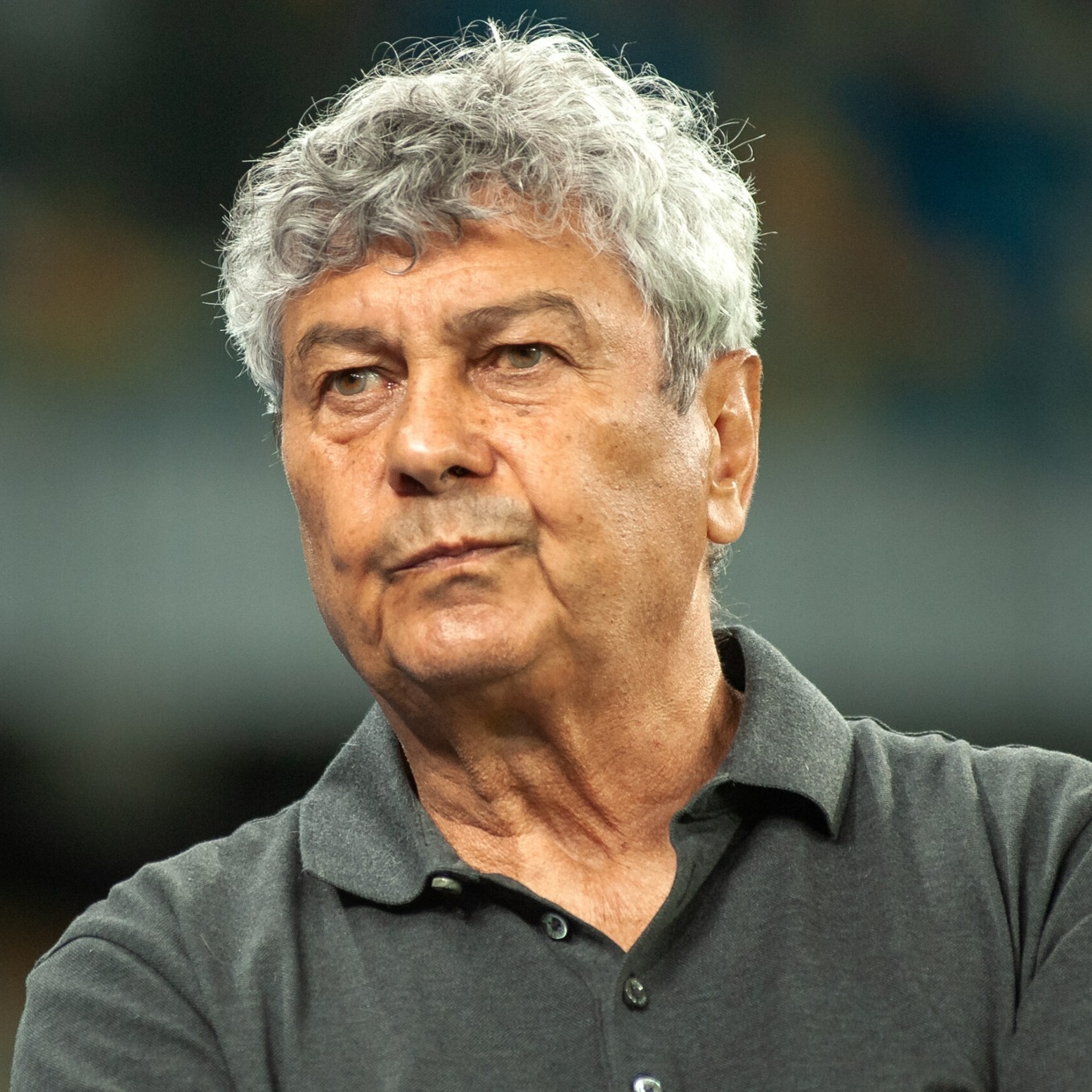Lumea fotbalului este în LACRIMI după ce s-a aflat că MIRCEA LUCESCU…