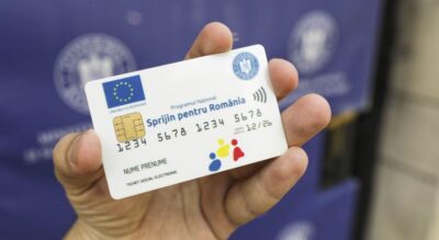 SCHIMBĂRI MAJORE la cardurile sociale: beneficiarii vor primi de acum doar…