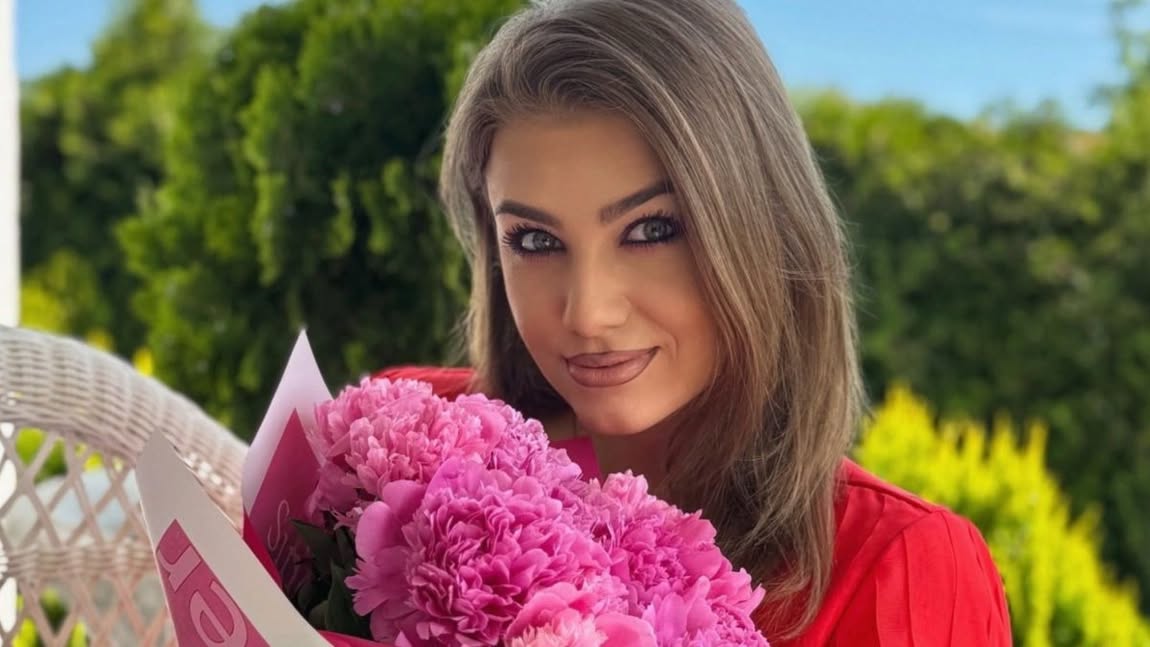 Codruța Filip a urcat pe scenă după DIVORȚ, însă fanii au observat că…