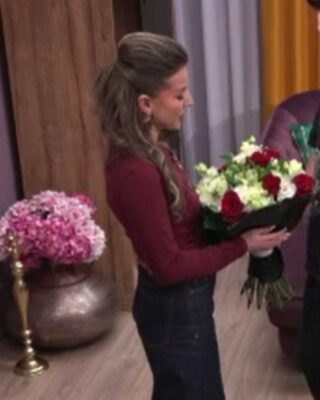 Carolina a REACȚIONAT imediat după ce Danciu i-a oferit un buchet de…