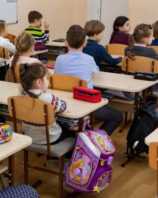 Toți băieții vor fi OBLIGAȚI să învețe la școală cum trebuie să se…