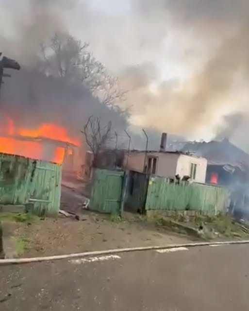 Zeci de CASE au fost cuprinse de FLĂCĂRI iar numărul victimelor este…