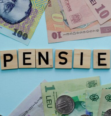 Milioane de PENSIONARI primesc BANI în plus, însă doar dacă au sub…
