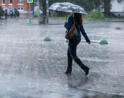 Vremea se SCHIMBĂ RADICAL și meteorologii anunță că de luni vine…