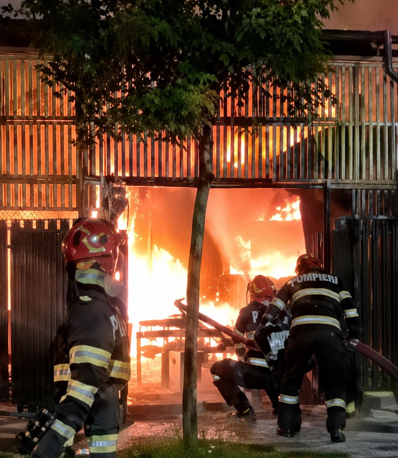 Un INCENDIU devastator a mistuit totul, iar anchetatorii au stabilit că…