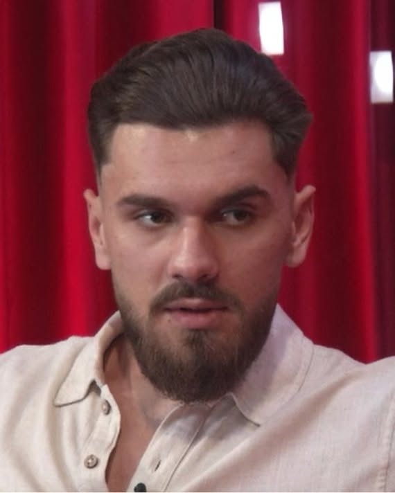 Noul concurent a dezvăluit cine este preferata lui și ce ascunde tatuajul său…