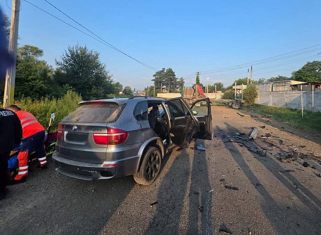 TRAGEDIE pentru un tânăr de 24 de ani după ce mașina lui s-a ciocnit cu…