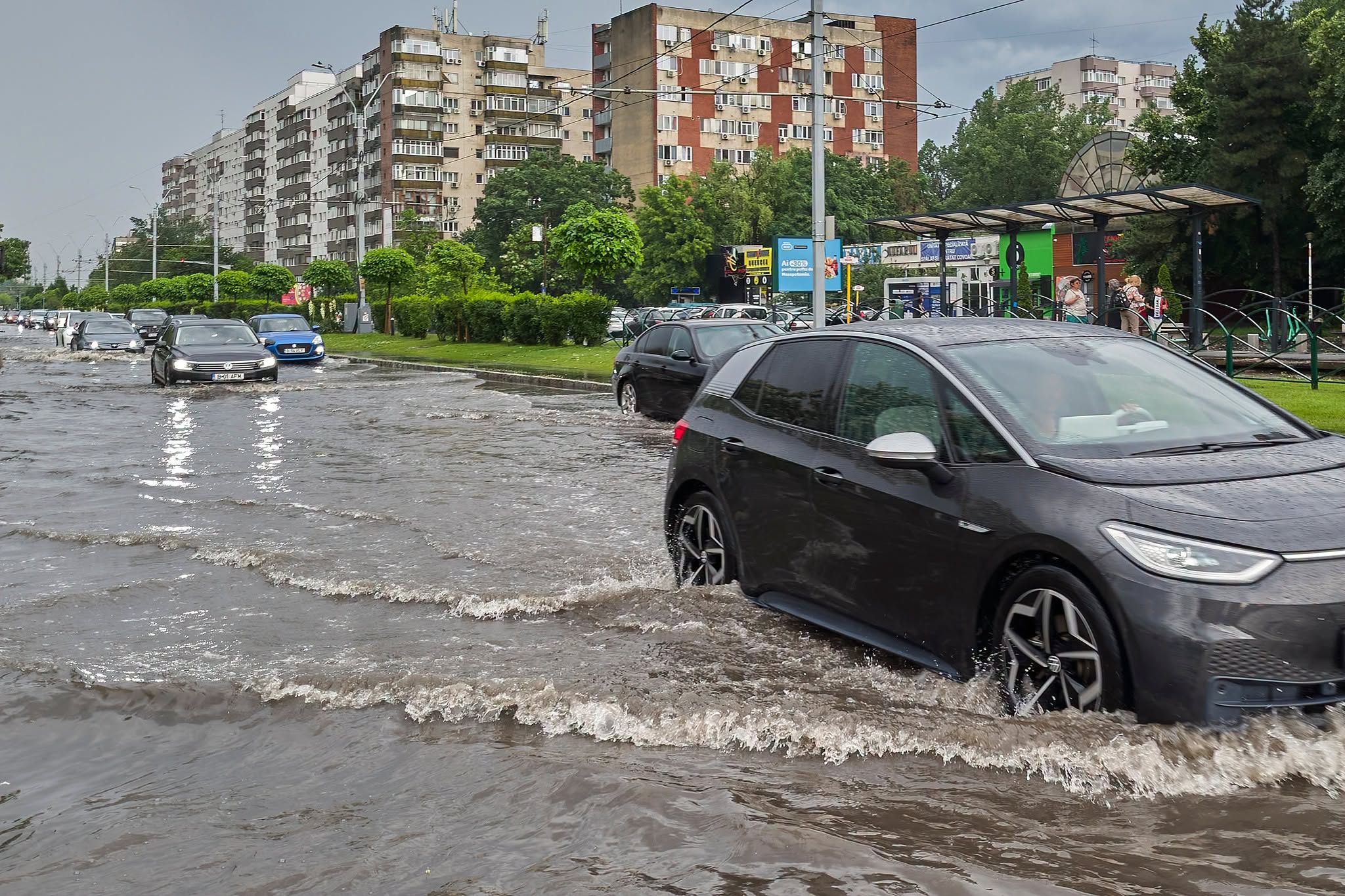 Meteorologii avertizează: urmează vijelii puternice și grindină în mai multe zone din…