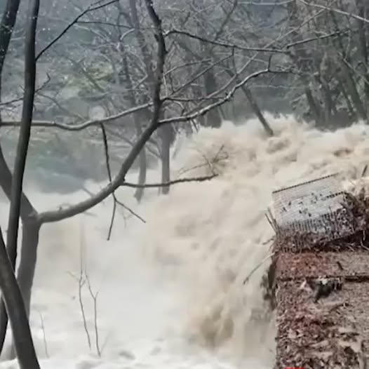 Cod roșu de viituri în Ialomița și Prahova. Risc major de inundații începând din această noapte