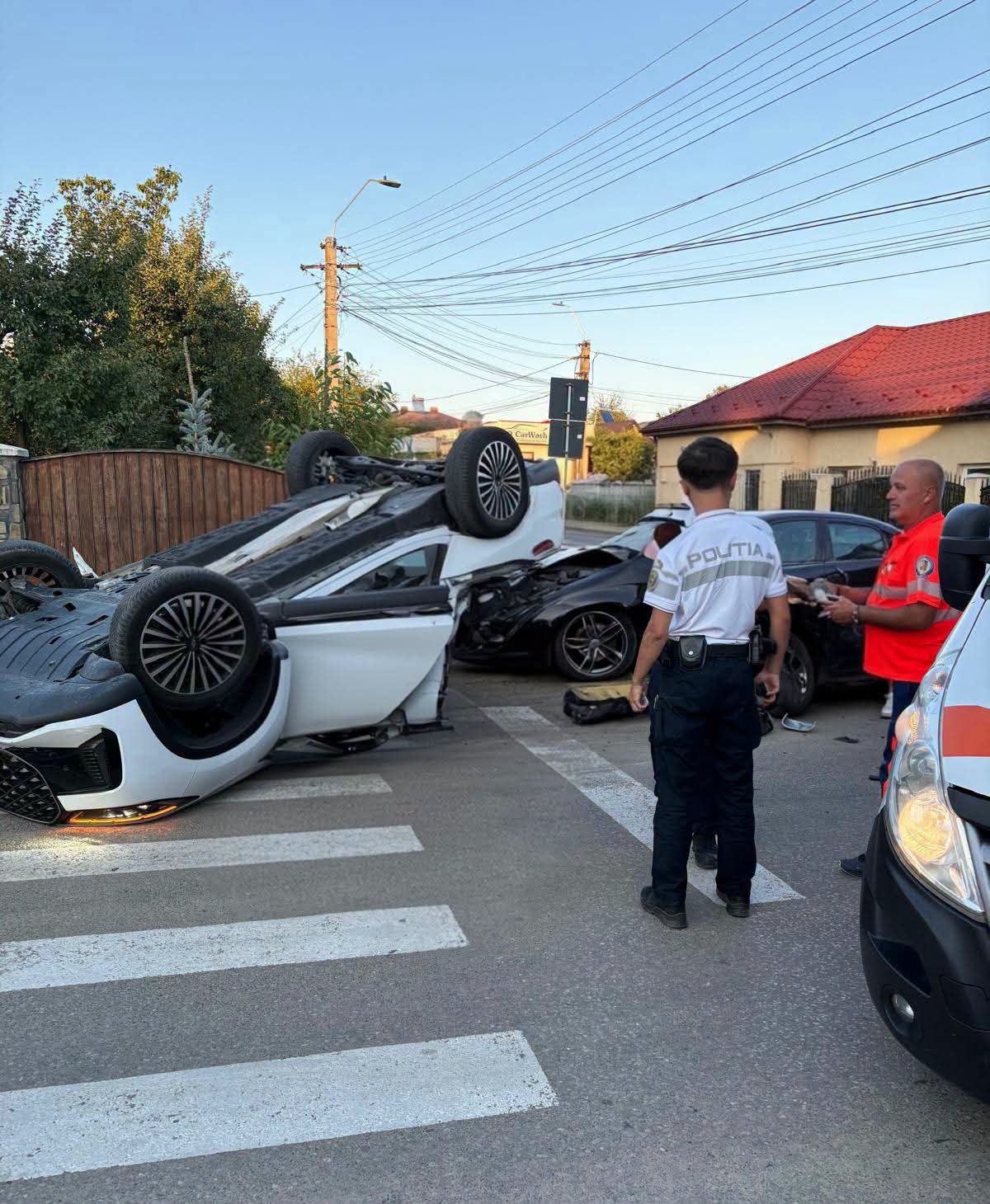 Accident grav în Botoșani. Șapte persoane au ajuns la spital după impactul dintre două mașini